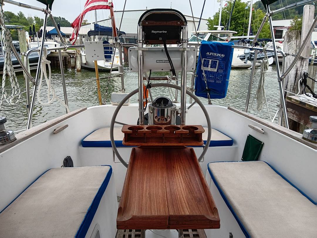 Cockpit table with leaves folded in